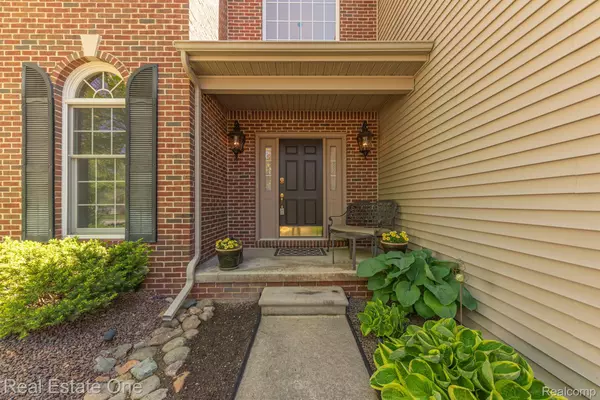 South Lyon, MI 48178,1090 Shetland DR