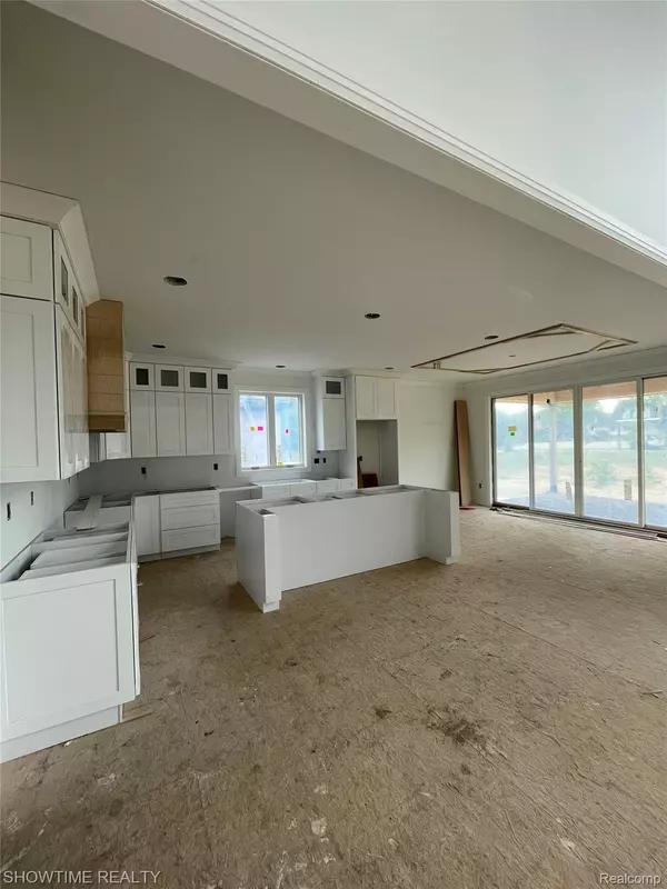 Utica, MI 48315,11728 ENCORE DR