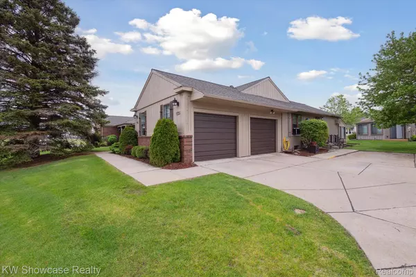 South Lyon, MI 48178,11928 Shenandoah #3