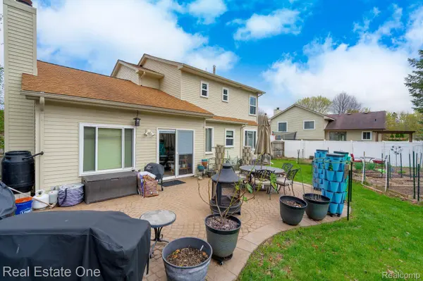 Waterford, MI 48329,4067 HIGHVIEW