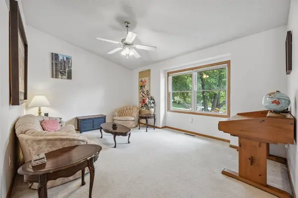 IA 52246,1110 Harlocke St