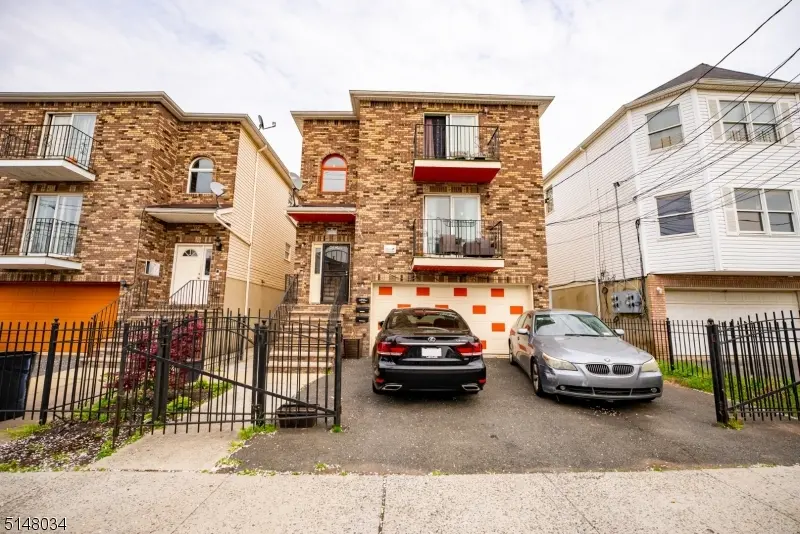 408-410 S 19th St, Newark City, NJ 07103