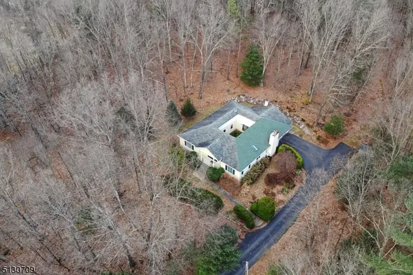 5 Hidden Hollow Way, Montague Twp., NJ 07827