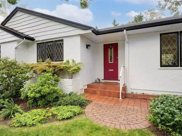 Oak Bay, BC V8P 4X7,3539 Plymouth Rd