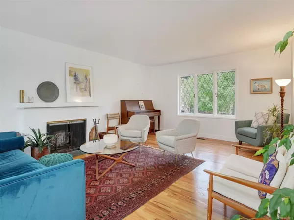 Oak Bay, BC V8P 4X7,3539 Plymouth Rd