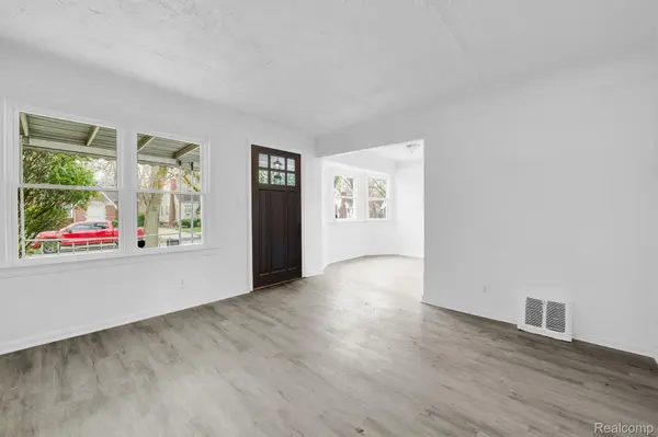 Detroit, MI 48227,9589 MANSFIELD ST