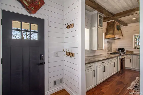 Fowlerville, MI 48836,7890 STOW RD