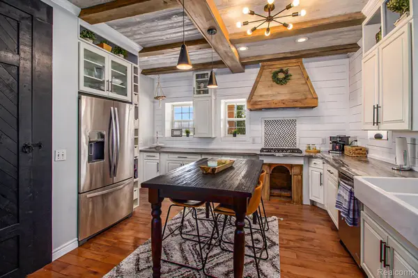 Fowlerville, MI 48836,7890 STOW RD