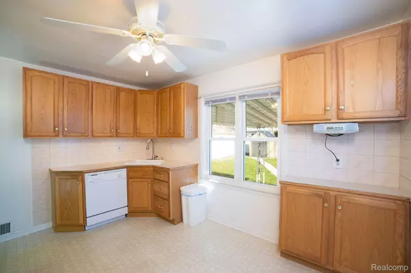 Southgate, MI 48195,13508 JOBIN ST