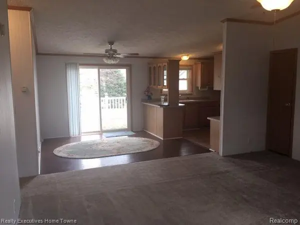 Croswell, MI 48422,2293 DENNIS ST