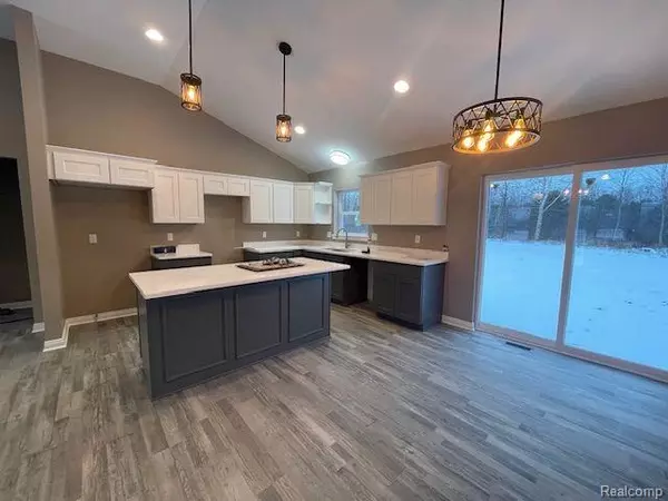 Kimball, MI 48074,1693 Allen RD