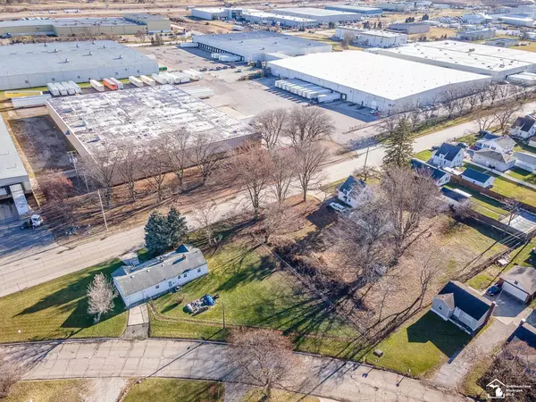 Monroe, MI 48162,1041 Detroit AVE