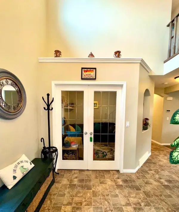 Chestermere, AB T1X 0G6,160 Rainbow Falls GRV