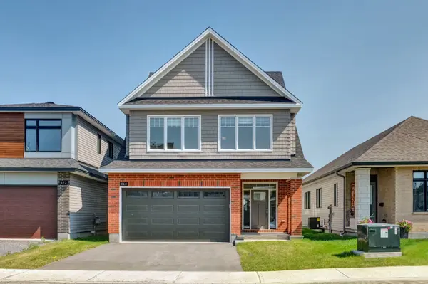 868 Snowdrop CRES, Blossom Park - Airport And Area, ON K1T 0X7