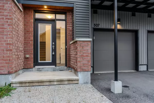 Orleans - Cumberland And Area, ON K4A 5M2,507 Lourmarin Pvt Private N