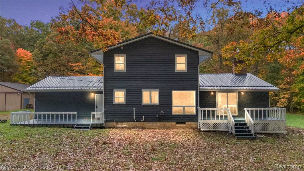 4121 Country RD, Otter Lake, MI 48464