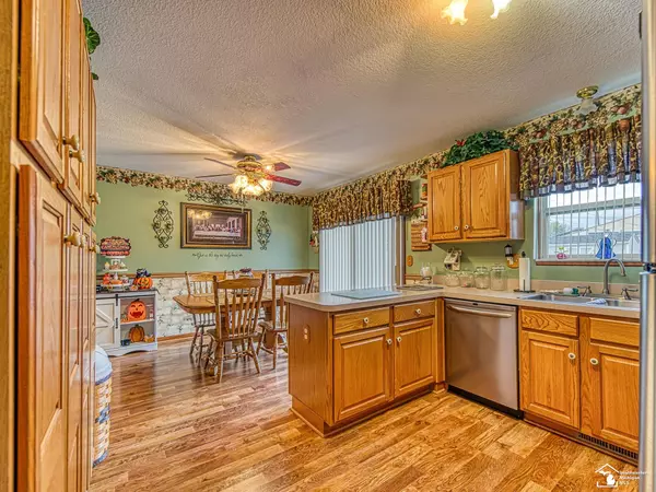 Monroe, MI 48161,719 Toledo AVE