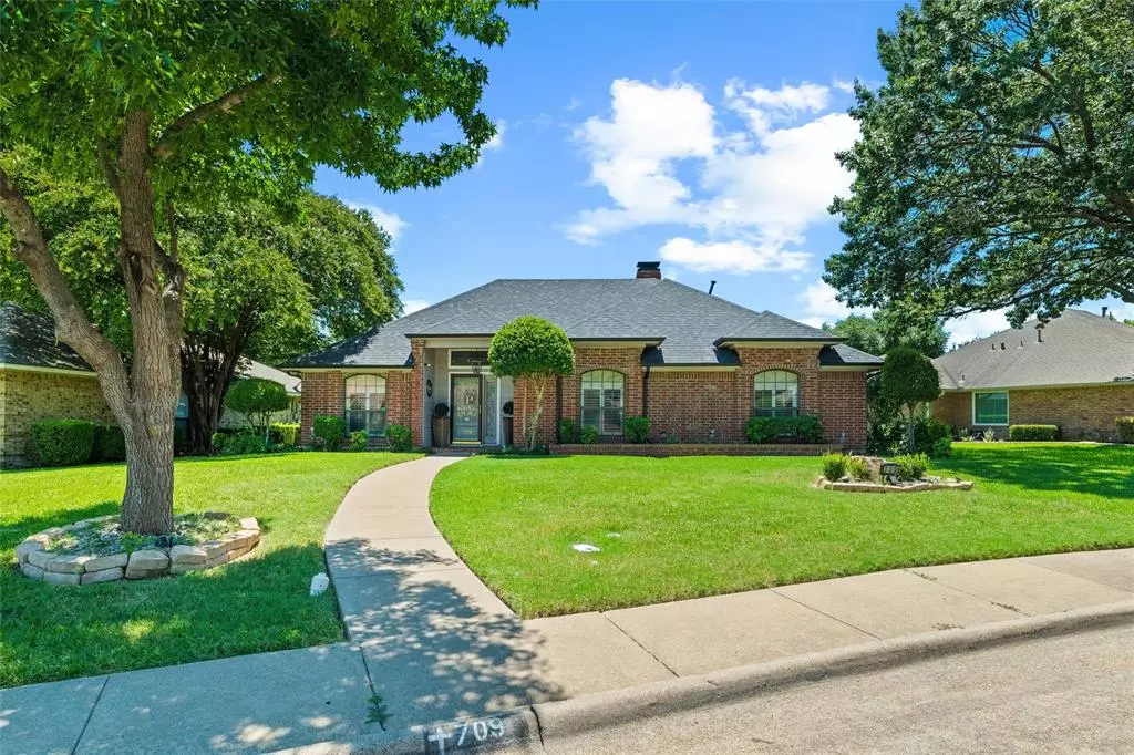 Desoto, TX 75115,709 Arbor Creek Drive