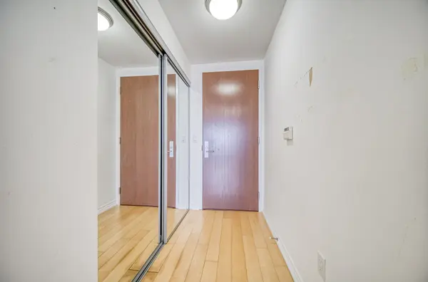 386 Yonge ST #3414, Toronto C01, ON M5B 0A5