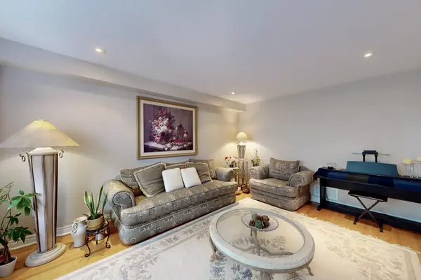 Mississauga, ON L5M 5V5,2938 Wisteria CT