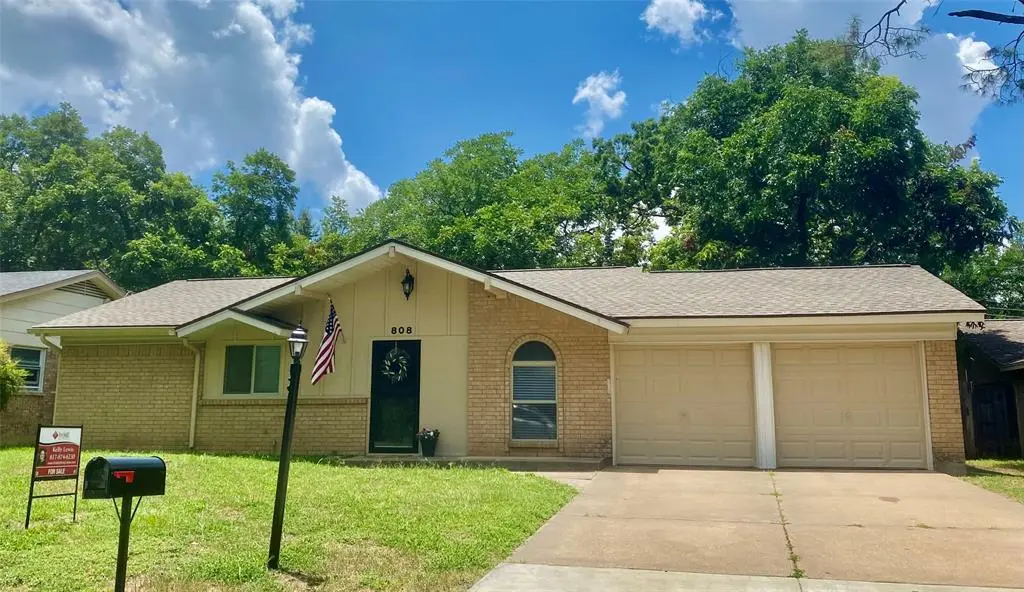 Arlington, TX 76012,808 Monticello Court