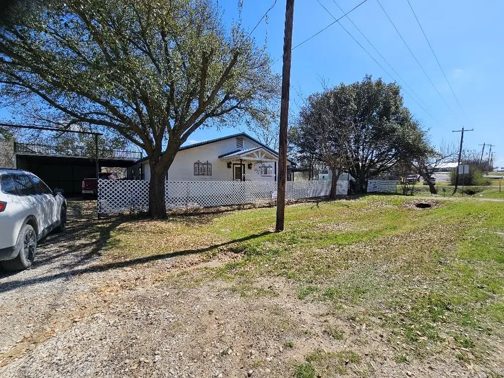 Covington, TX 76636,212 N Barron Road