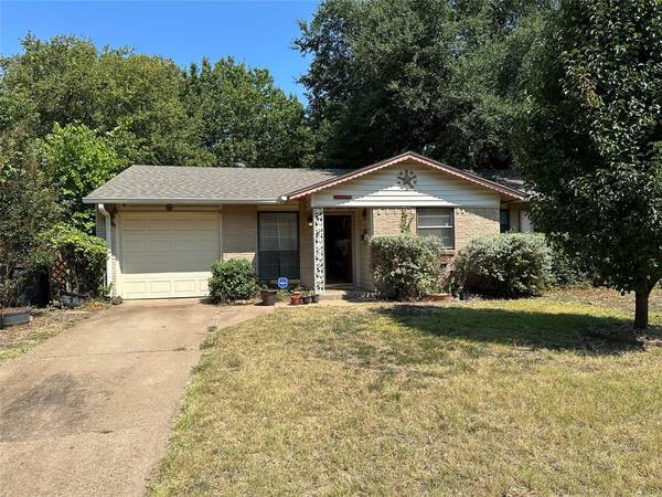 1623 Western Park Court,  Dallas,  TX 75211