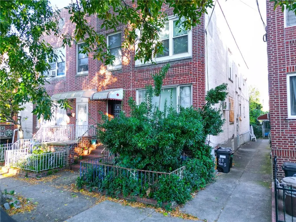 Brooklyn, NY 11223,83 Van Sicklen ST