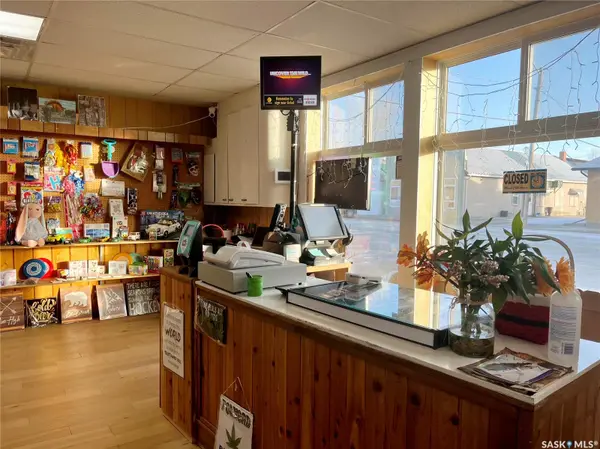 Fox Valley, SK S0N 0V0,40 Centre STREET