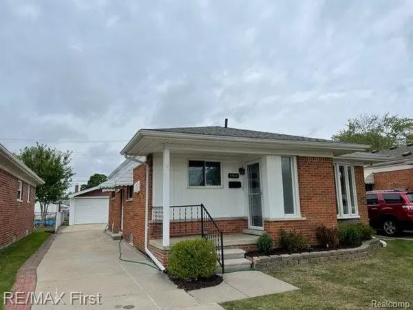 27525 PRINCETON ST, St. Clair Shores, MI 48081