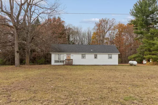 Sumner, MI 48889,3289 N Ferris RD