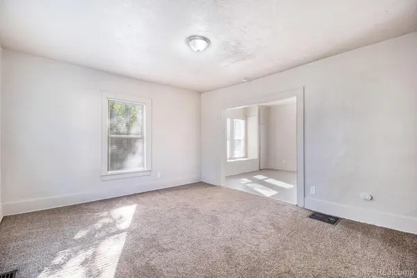 Pontiac, MI 48342,35 Clarence ST