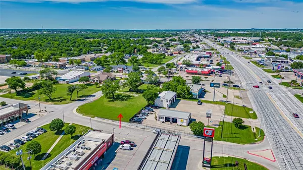 Burleson, TX 76028,124 Anderson Street