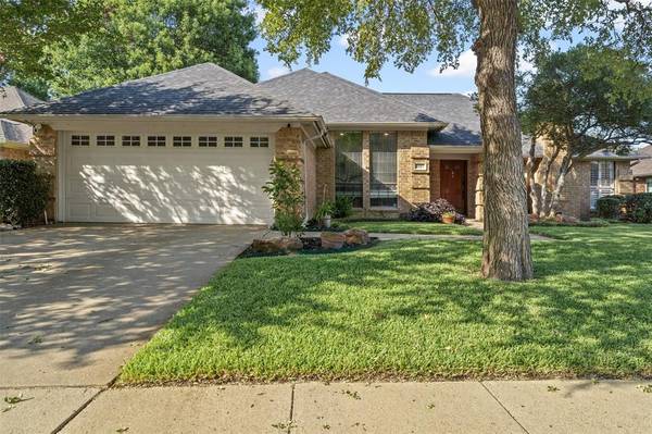 2517 Woodfield Way,  Bedford,  TX 76021