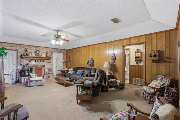 Wills Point, TX 75169,122 Bull Durham Road