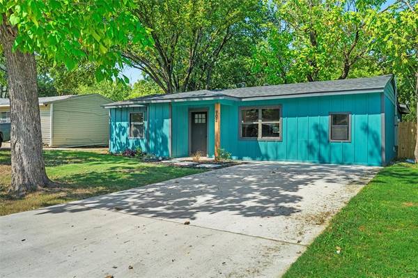 Arlington, TX 76010,902 Skylark Drive