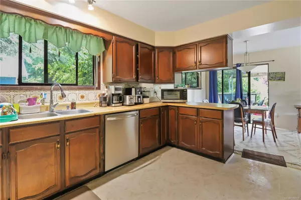 Lantzville, BC V0R 2H0,7361 Lynn Dr