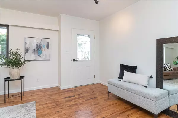 Sidney, BC V8L 5A1,2013 Bowcott Pl