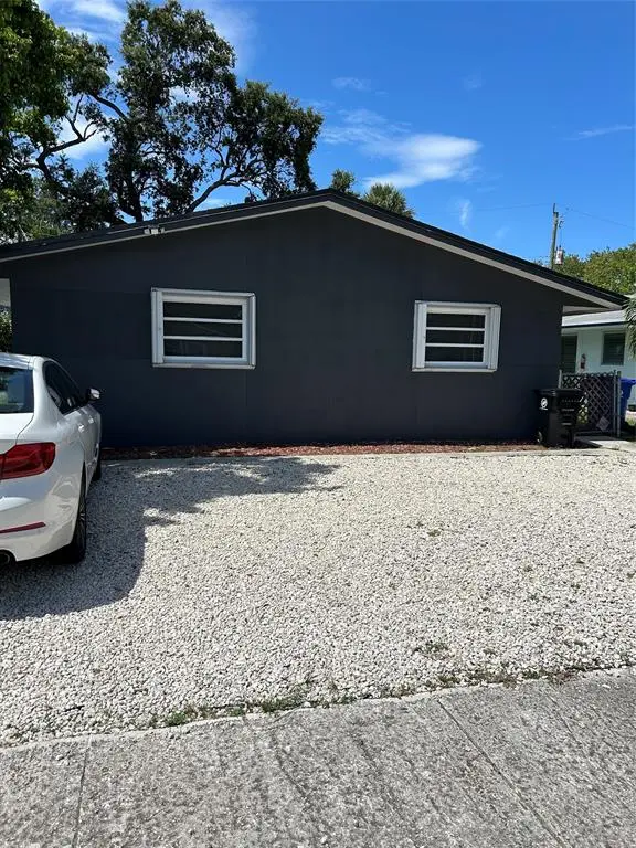 Fort Lauderdale, FL 33315,827 SW 29th St