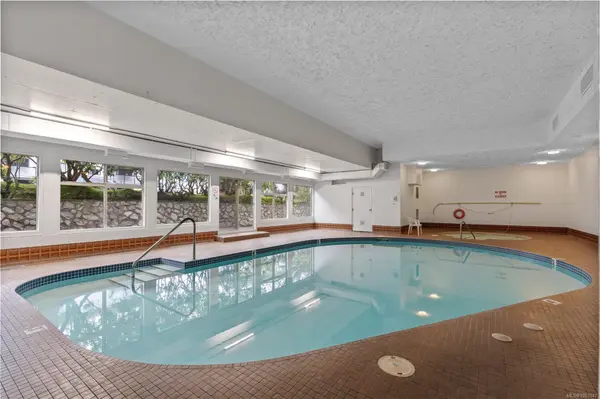 Victoria, BC V8R 6R1,1545 Pandora Ave #213