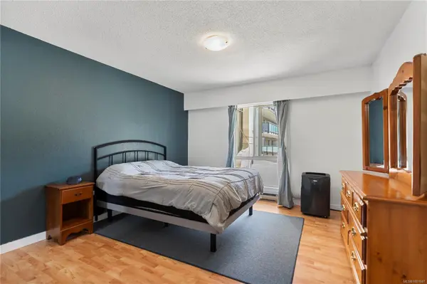 Victoria, BC V8R 6R1,1545 Pandora Ave #213