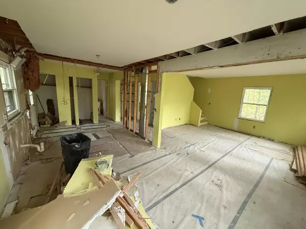 Weidman, MI 48893,1030 Monterrey TRL