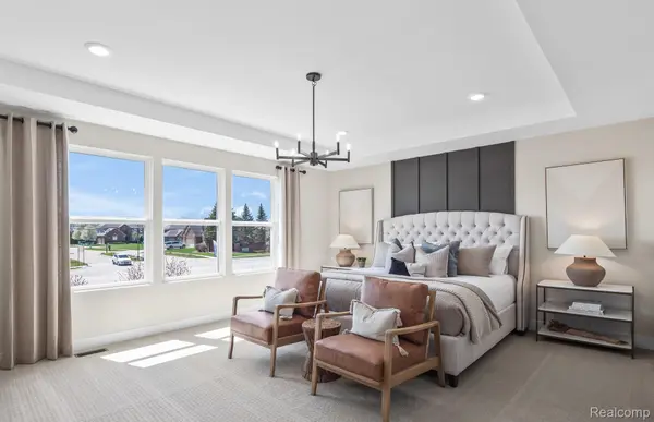 Macomb, MI 48042,22258 PRAIRIE DR