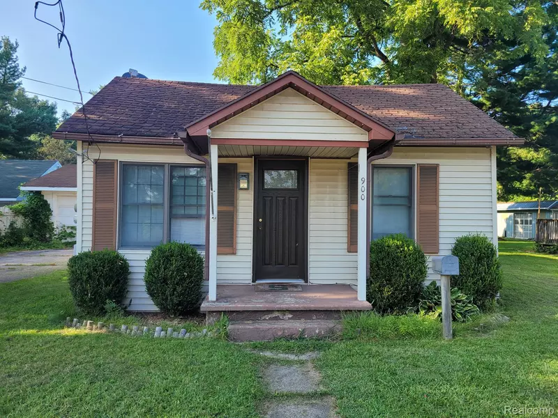 900 WILLIAMS ST, Williamston, MI 48895