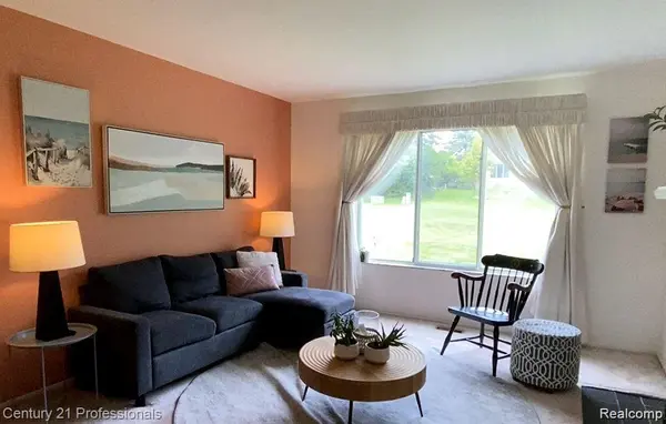 Rochester, MI 48307,2208 Cumberland Road RD