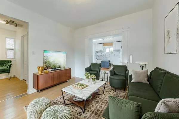 Toronto W03, ON M6H 2H8,1516 Davenport RD