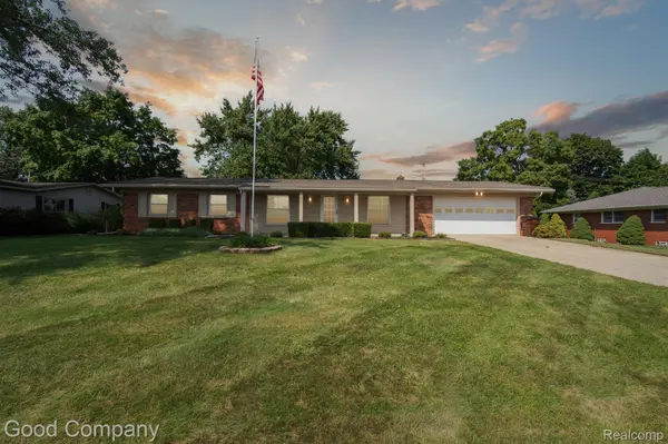 4325 MORNINGVIEW DR, Shelby Twp, MI 48316