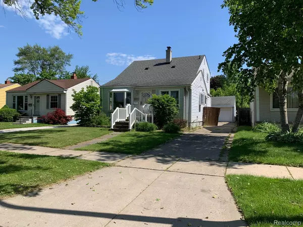 Harper Woods, MI 48225,19437 WOODLAND ST