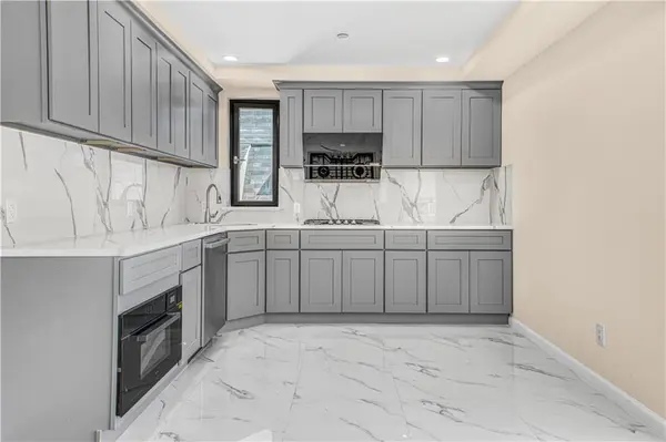 Brooklyn, NY 11214,207 Bay 35th ST #3A