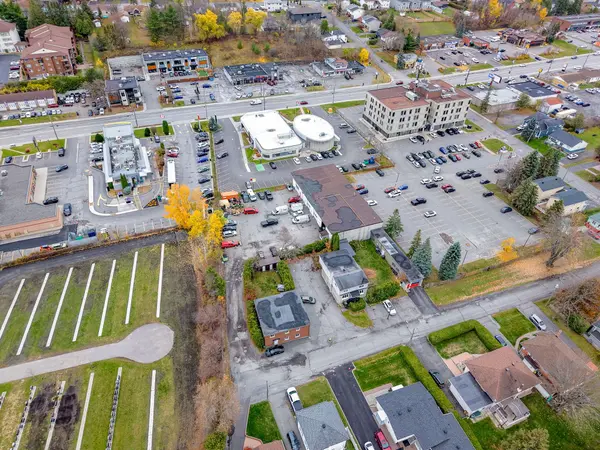 Orleans - Convent Glen And Area, ON K1C 1B2,1237 1255 Cousineau ST